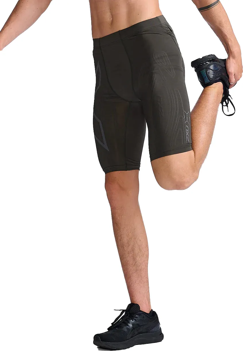 2XU Men&#x27;s MCS Run Compression Shorts Flint/Black Reflective | Buy 2XU Men&#x27;s MCS Run Compression Shorts Flint/Black Reflective here | Outnorth