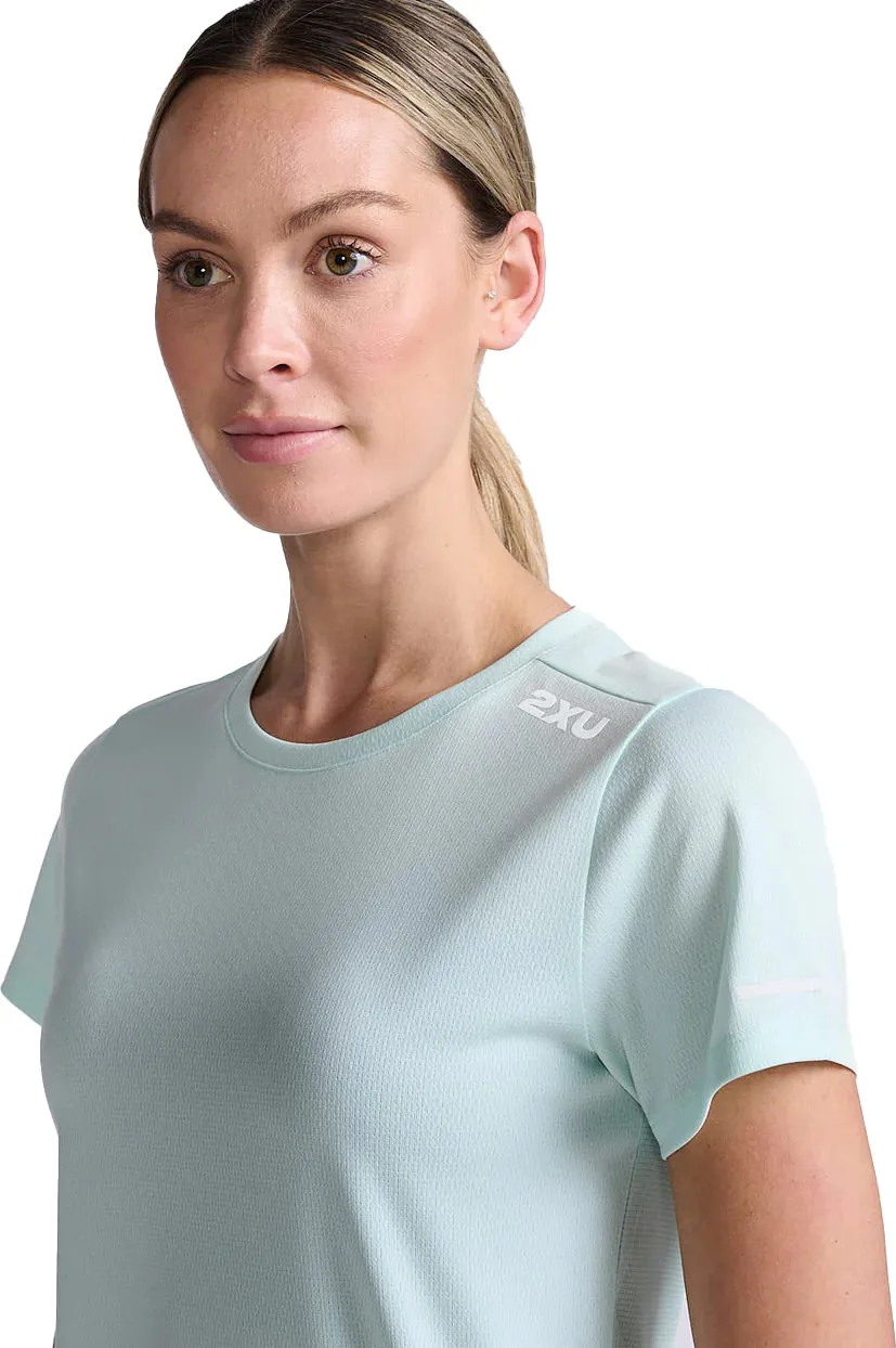 2XU Women&#x27;s Aero Tee Glacier/White Reflective | Buy 2XU Women&#x27;s Aero Tee Glacier/White Reflective here | Outnorth