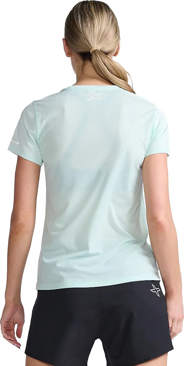 2XU Women&#x27;s Aero Tee Glacier/White Reflective | Buy 2XU Women&#x27;s Aero Tee Glacier/White Reflective here | Outnorth