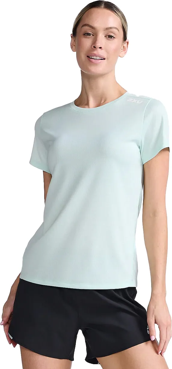 2XU Women&#x27;s Aero Tee Glacier/White Reflective | Buy 2XU Women&#x27;s Aero Tee Glacier/White Reflective here | Outnorth