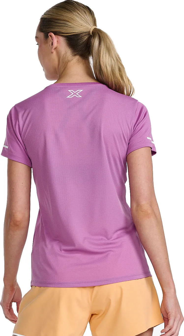 2XU Women&#x27;s Aero Tee Mauve/White Reflective | Buy 2XU Women&#x27;s Aero Tee Mauve/White Reflective here | Outnorth