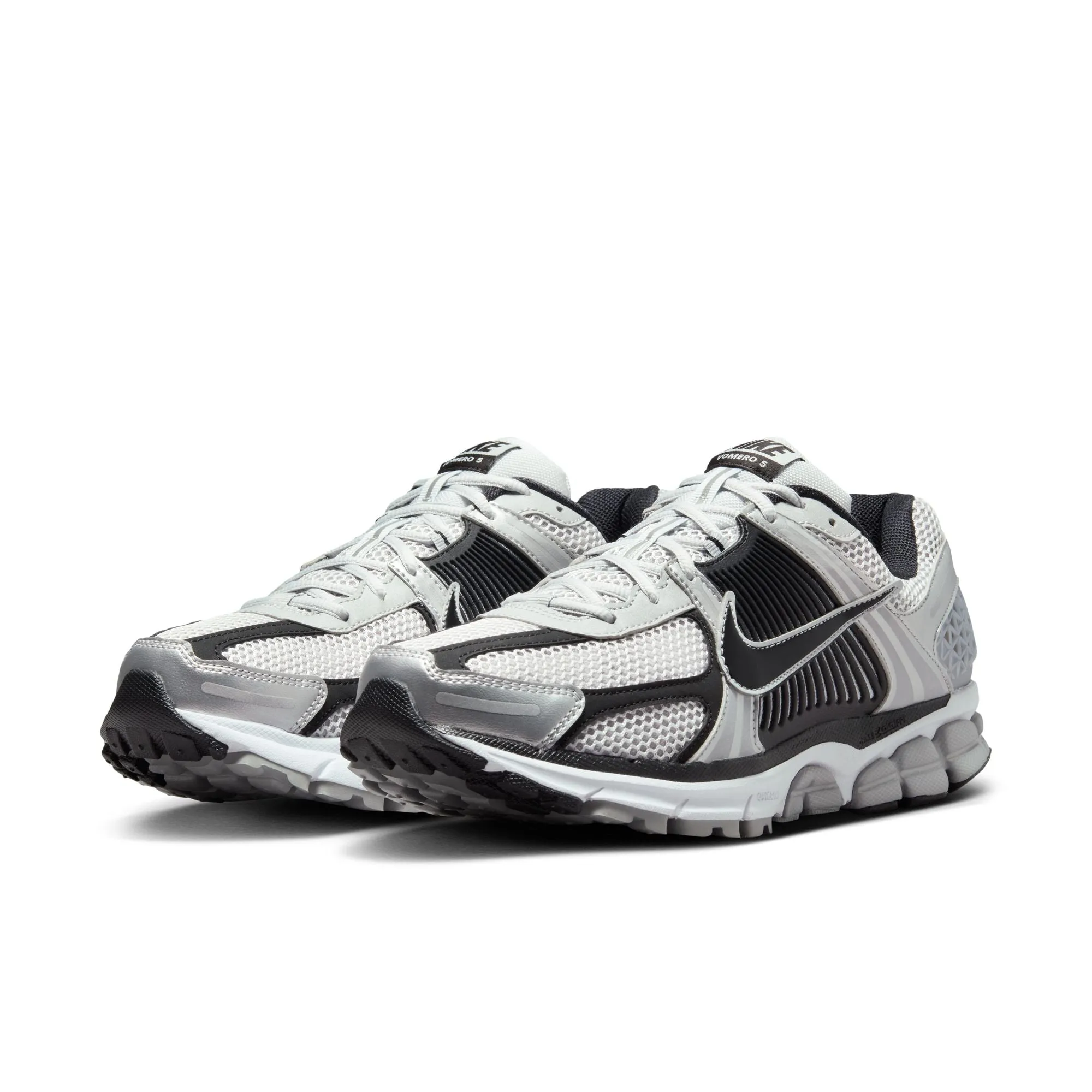 Men's Nike Zoom Vomero 5 - METALLIC SILVER/BLACK-PURE PLATINUM