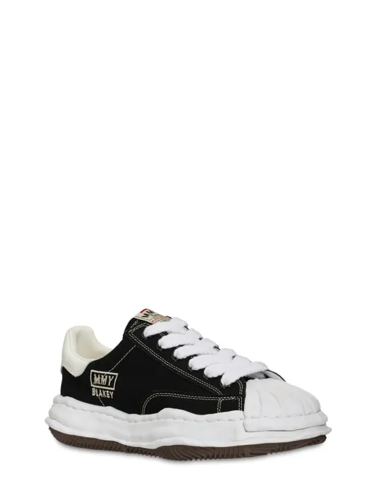 Mihara Yasuhiro   Blakey low canvas sneakers 