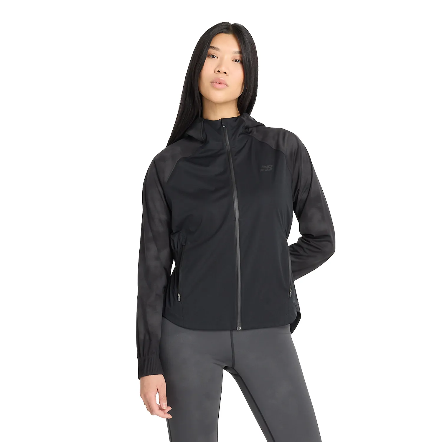 New Balance Women&#x27;s Reflective Woven Jacket Blacktop | Buy New Balance Women&#x27;s Reflective Woven Jacket Blacktop here | Outnorth