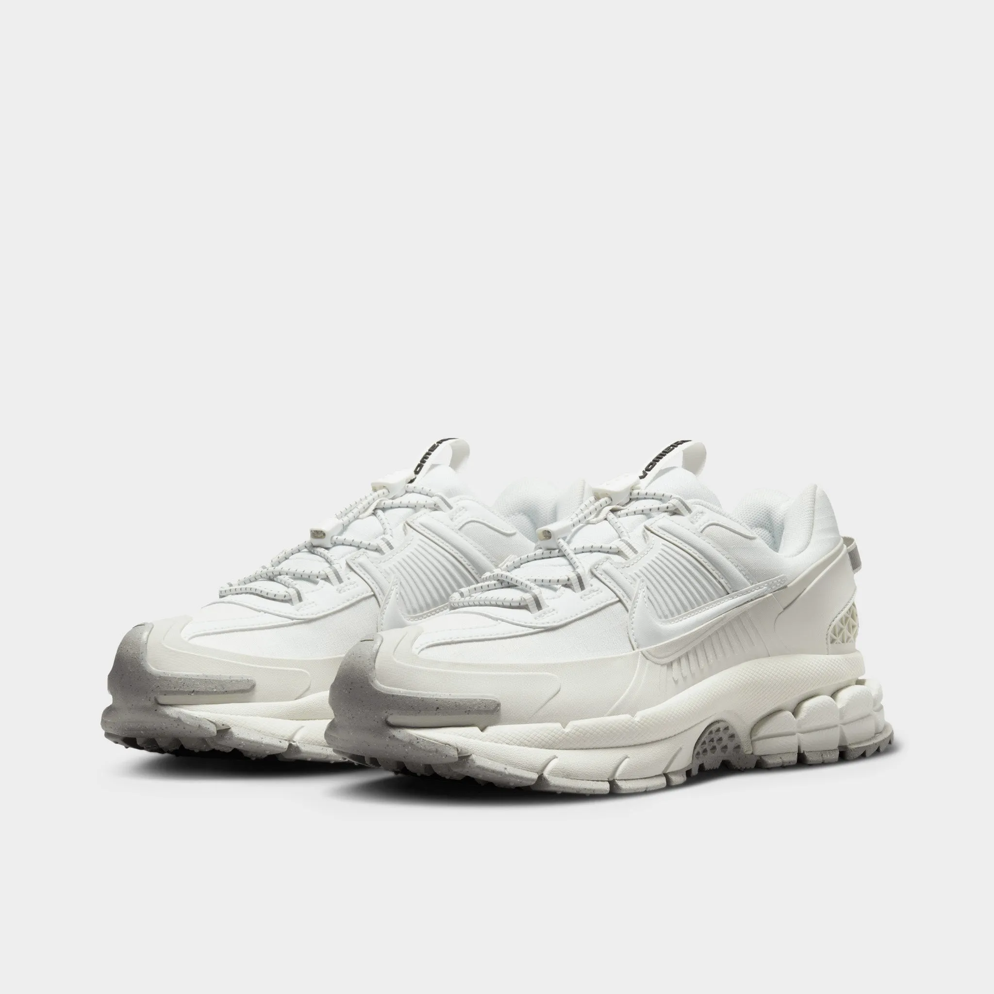 Nike Women's Zoom Vomero Roam Summit White / Light Bone