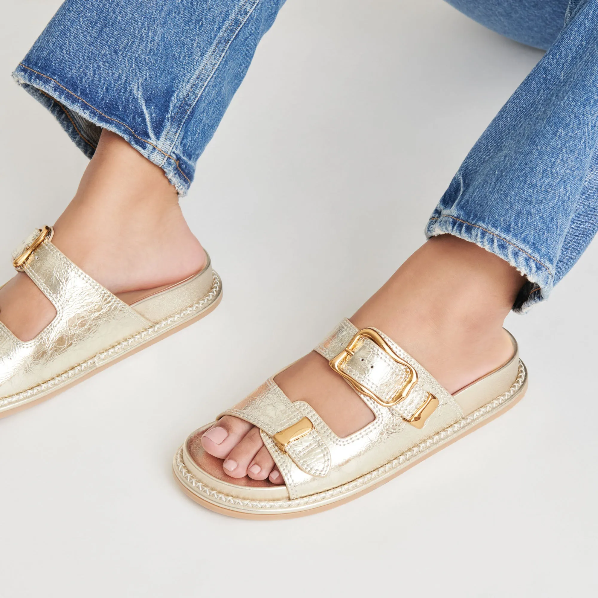 SEVANA SANDALS LIGHT GOLD DISTRESSED LEATHER