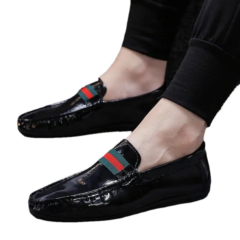 Spring men's black casual peas shoes men's positive code soft leather driving lazy shoes Korean personality male peas shoes