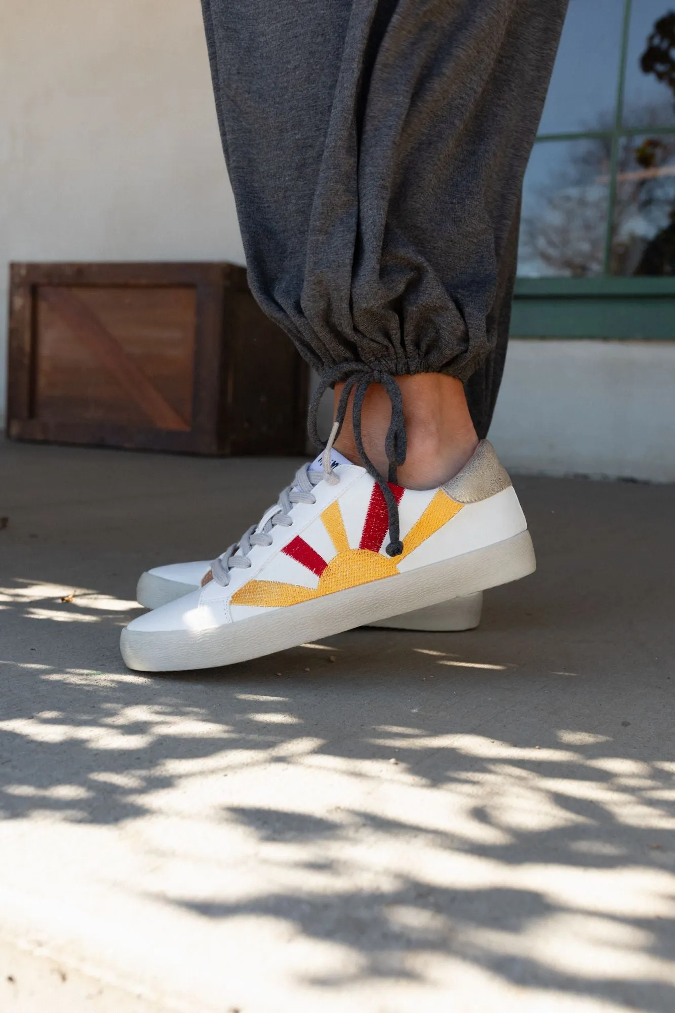 Sun Rays Retro Sneakers - White