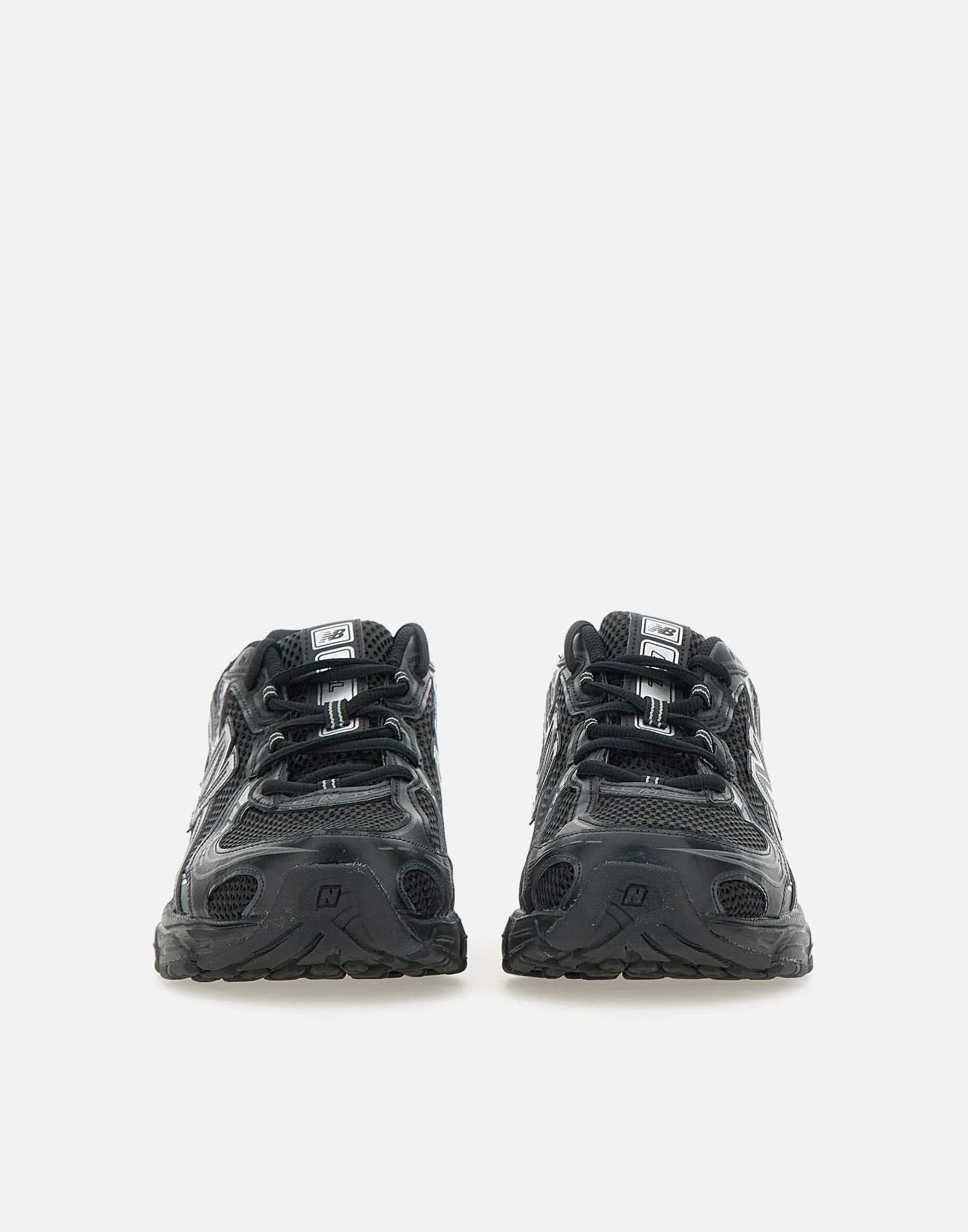 Total Black Sneakers