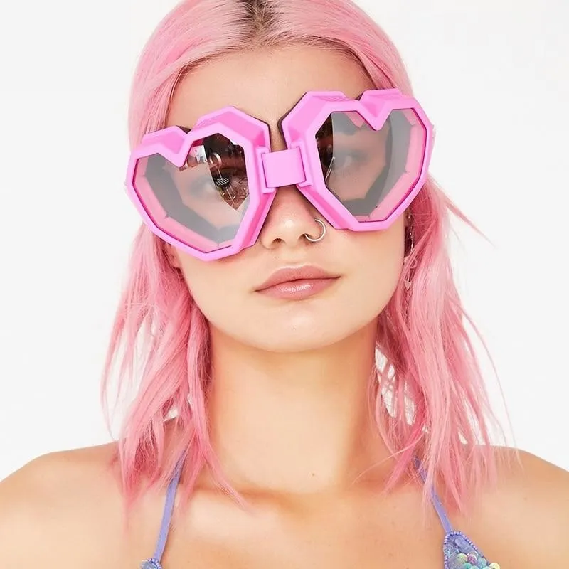 Women's Gradient UV400 Heart-Shaped One Piece Oversized Goggle Sunglasses